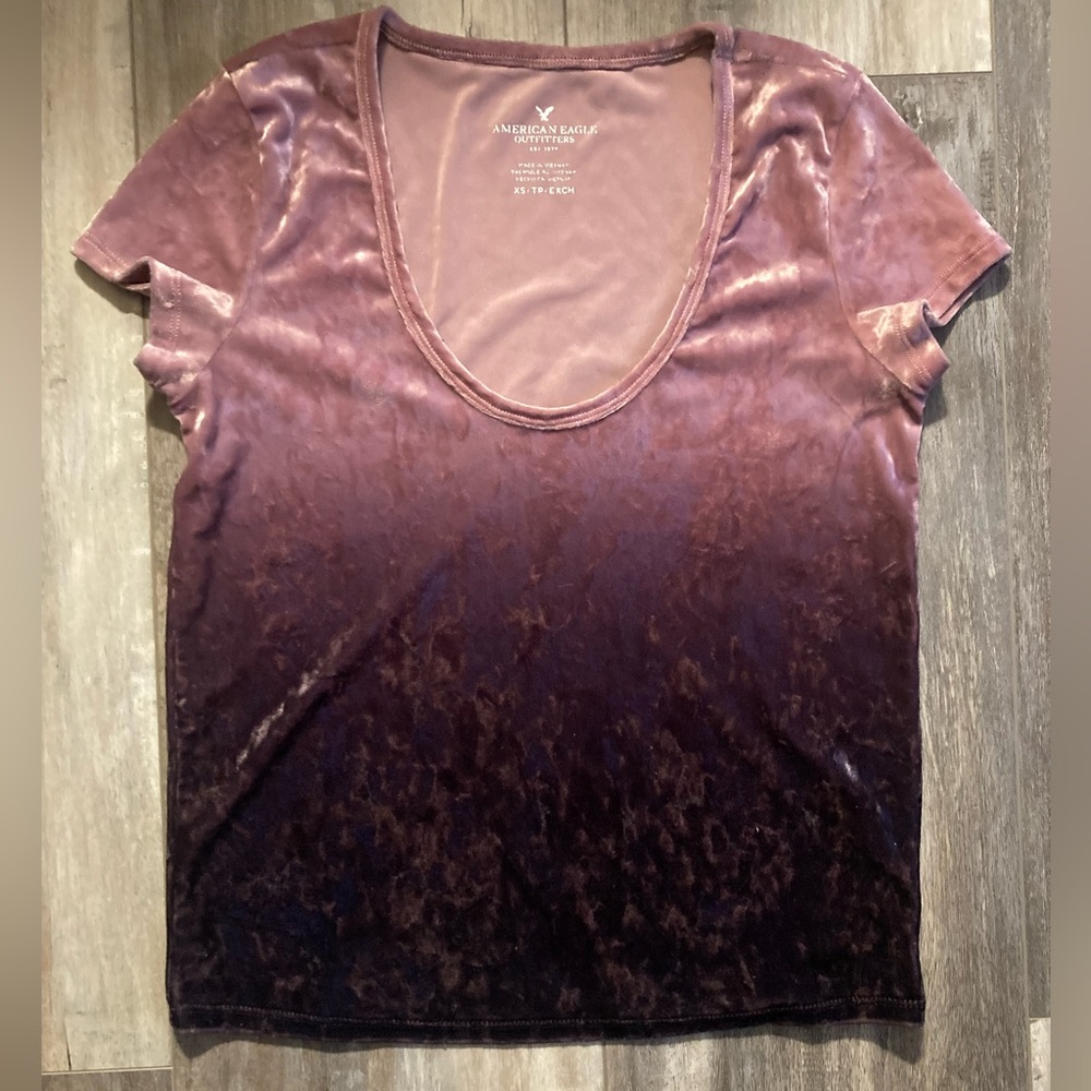 American Eagle velour ombré colored top size XS